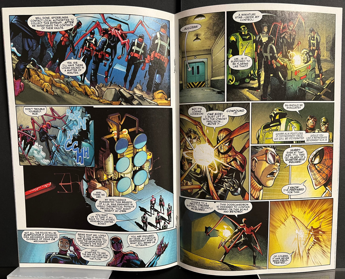 The Superior Spider-Man Returns (1:50 Camuncoli Variant)