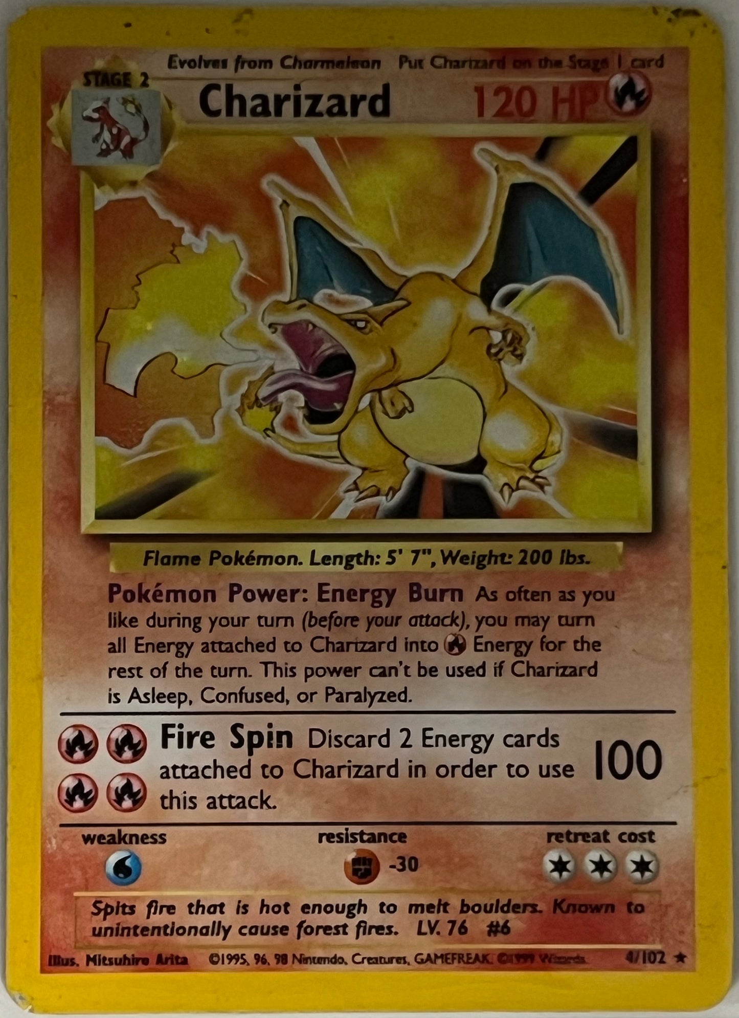 Pokémon Holo Charizard #4/102 (Base Set)