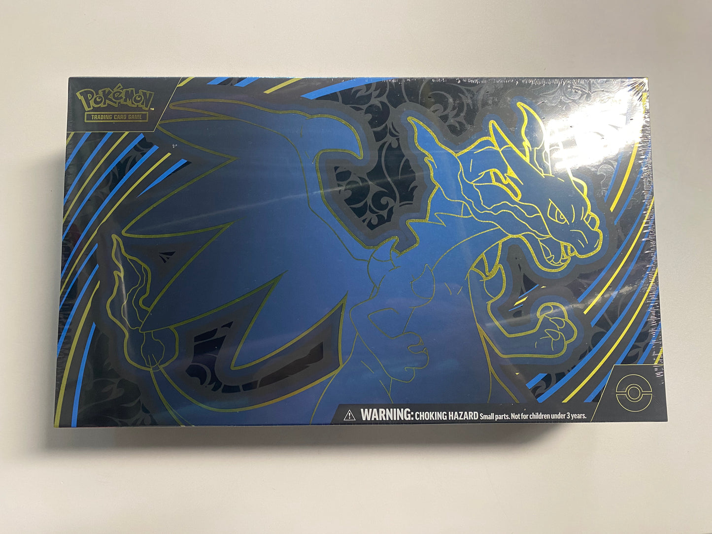 Pokémon Mega Charizard ex Ultra Premium Collection