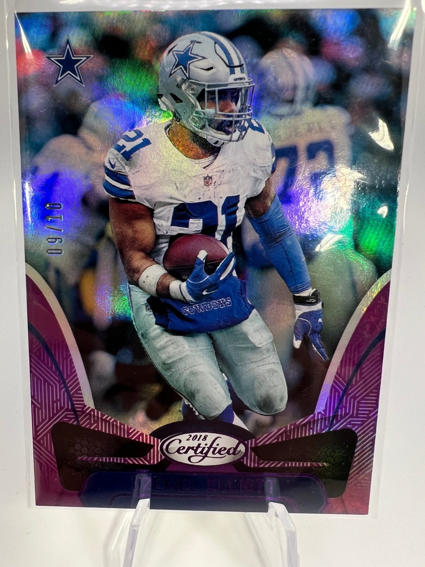 Sport Cards - Football Ezekiel Elliott (Certified Football) 09/10 - Fan - Tastic Cards & Comics - Panini