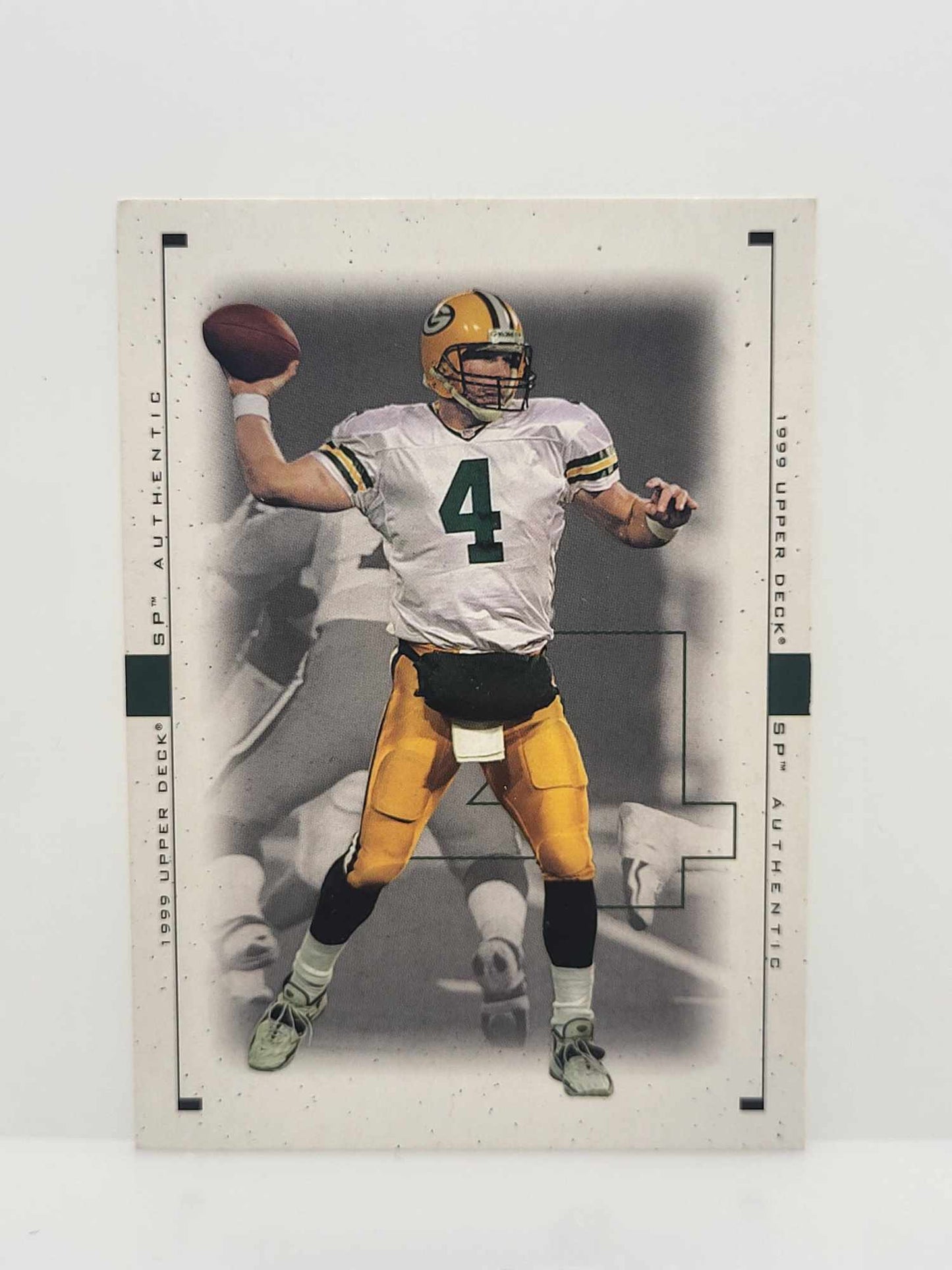 Brett Favre - Upper Deck SP 1999 - #32 - Error