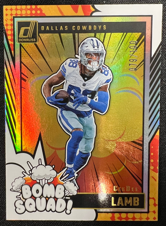 Football CeeDee Lamb #18 Numbered 079/100 (Panini-Donruss Football)