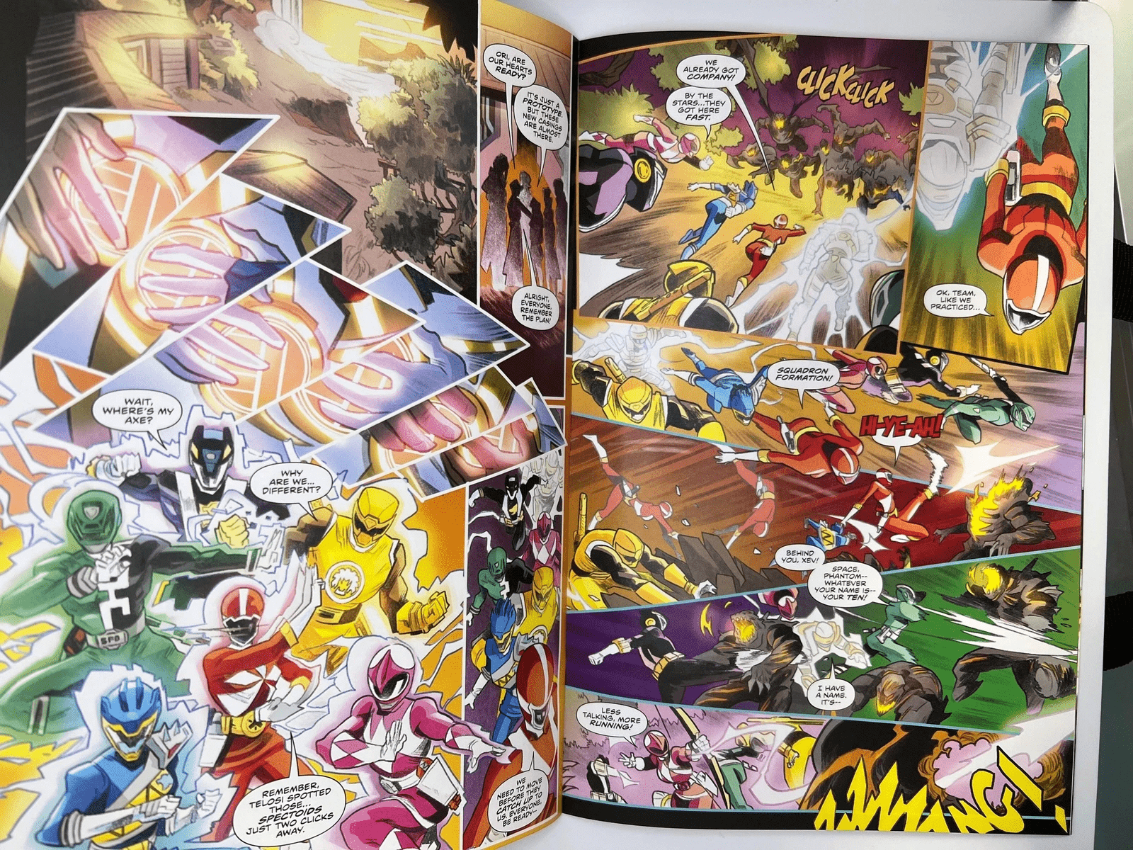 Comics - Power Rangers Universe 3 2022 Variant 1:50 Goni Montes - Fan - Tastic Cards & Comics - Boom! Studios