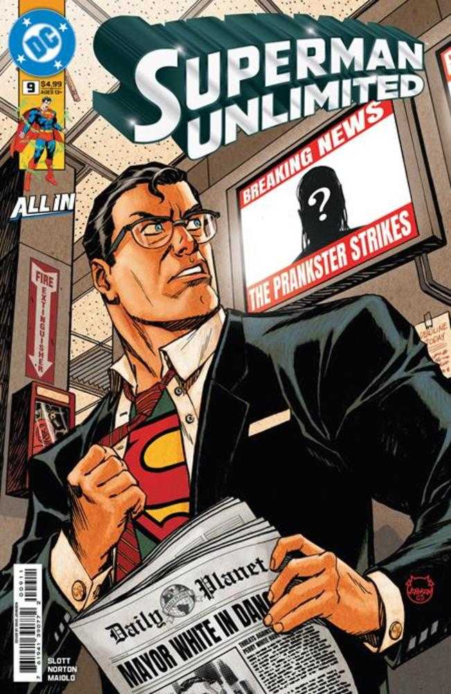 Comics - Superman Unlimited 9 Cover A Dave Johnson - Fan-Tastic Cards & Comics - DC Comics